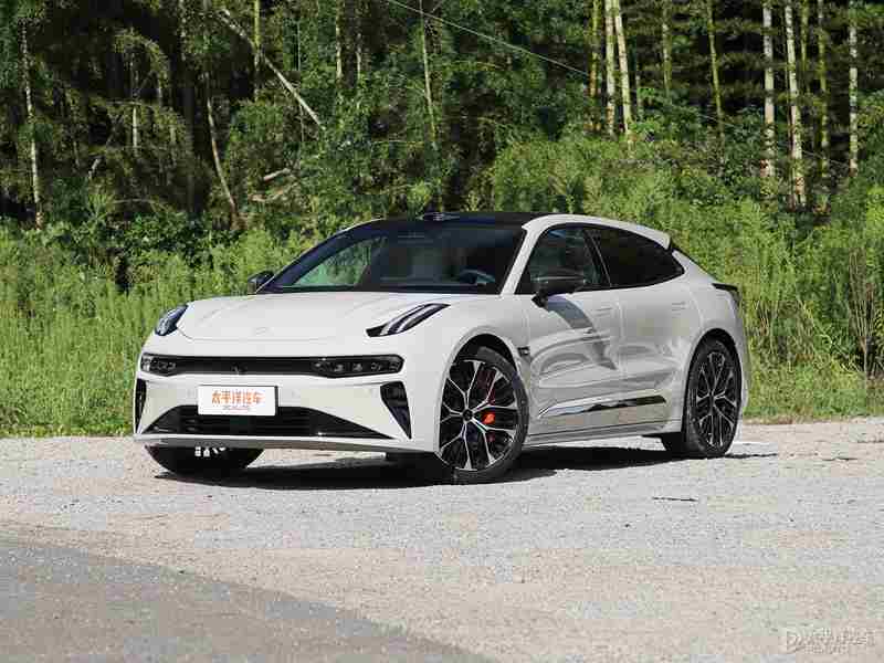 新款极氪001将于10月11日上市 内外焕新/900V平台